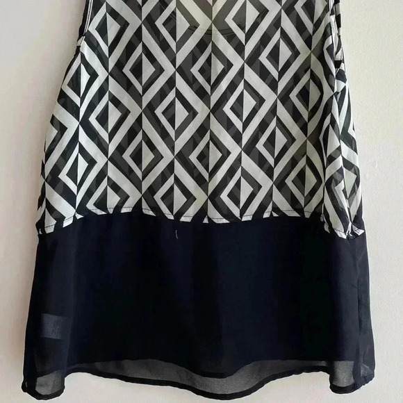 Charlotte Russe Geometric Pattern Tank Top with Gold Stud Detail, Size Small - Picture 9 of 9